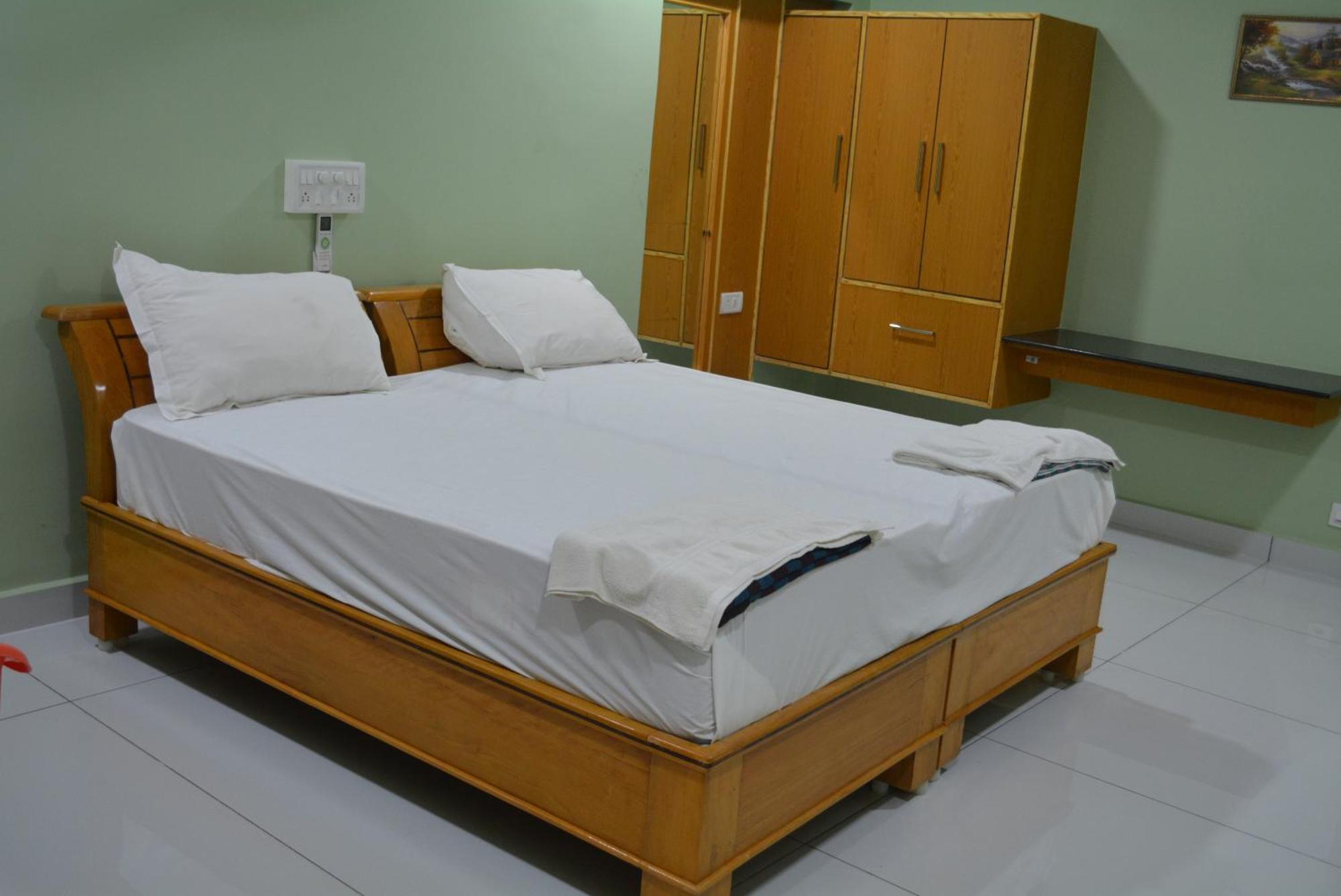 Yanam Resorts Kültér fotó