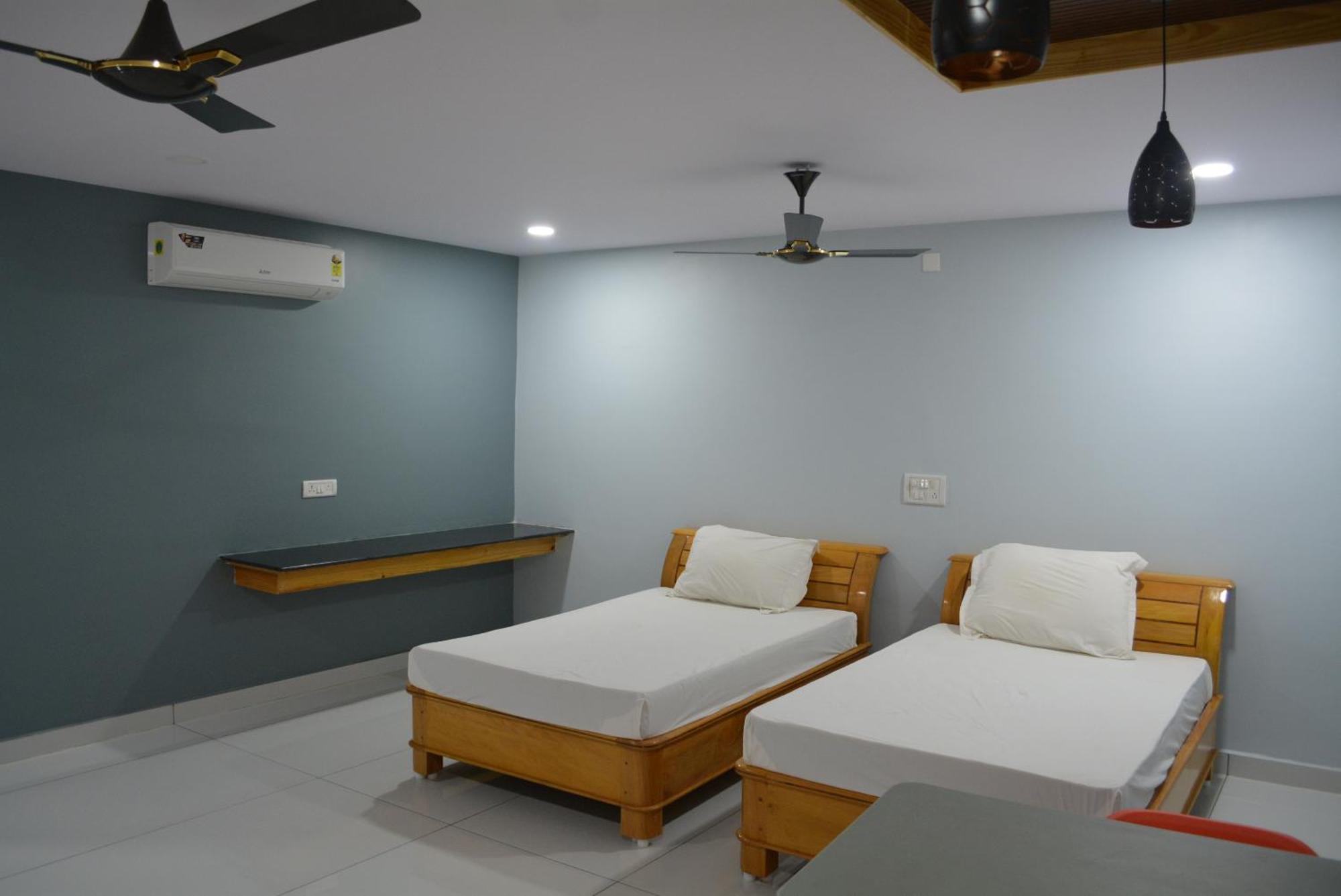 Yanam Resorts Kültér fotó