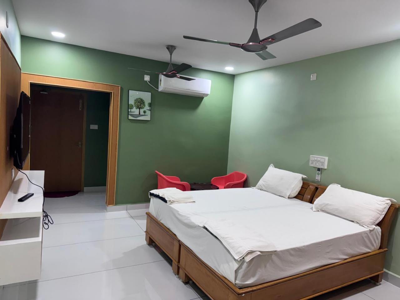 Yanam Resorts Kültér fotó