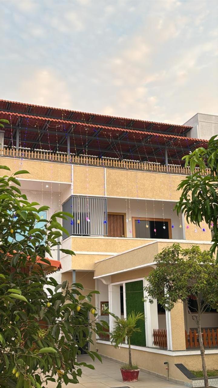 Yanam Resorts Kültér fotó